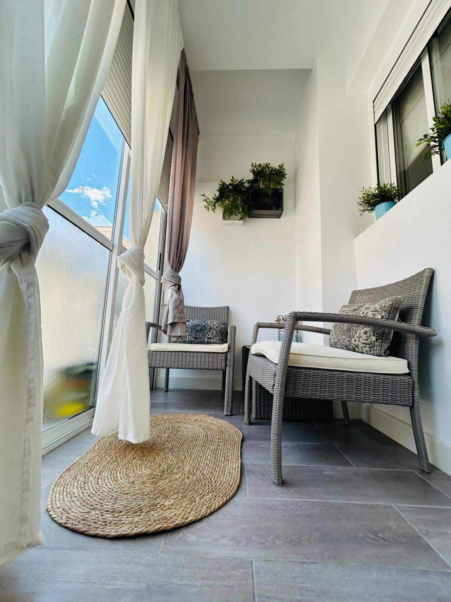 Arenales Beach Boutique Apartment Ареналес дел Сол Екстериор снимка