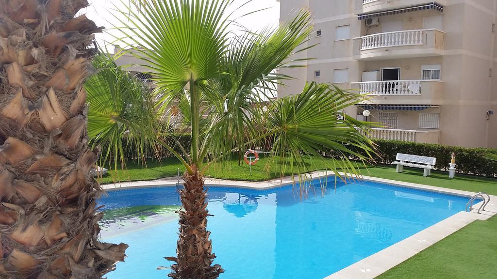 Arenales Beach Boutique Apartment Ареналес дел Сол Стая снимка